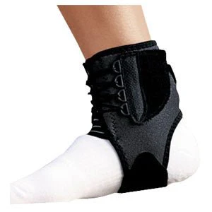 EA/1 - Ace Deluxe Ankle Brace, One Size